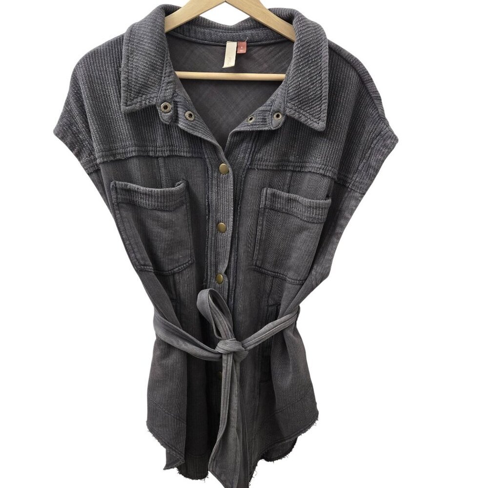 Pilcro‎ Belted Vest Small Gray Sleeveless Belted Snap Up Utility Grunge Goblin